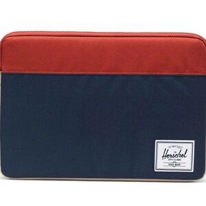 Herschel Supply Anchor gender neutral sleeve